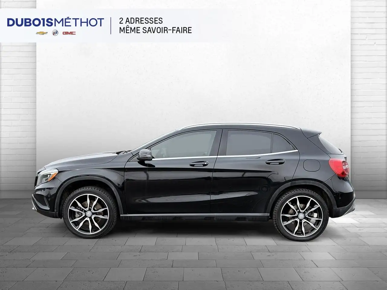 Mercedes-Benz GLA снимка Mercedes-Benz GLA