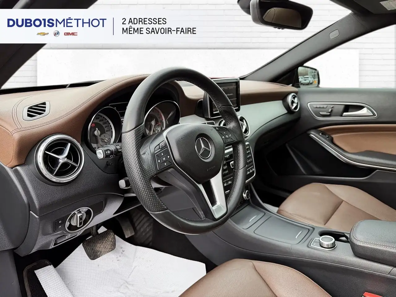 Mercedes-Benz GLA снимка Mercedes-Benz GLA