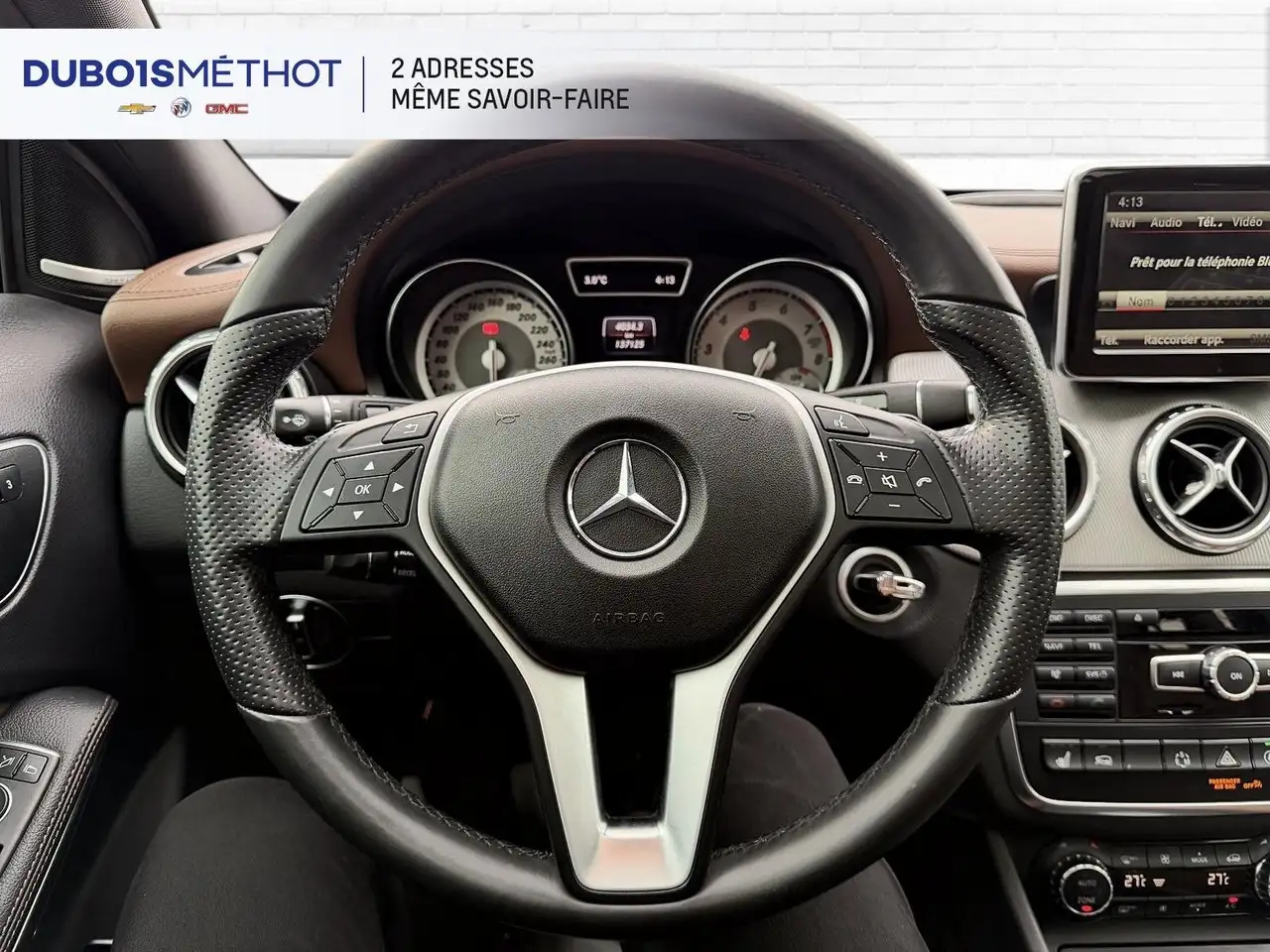Mercedes-Benz GLA снимка Mercedes-Benz GLA