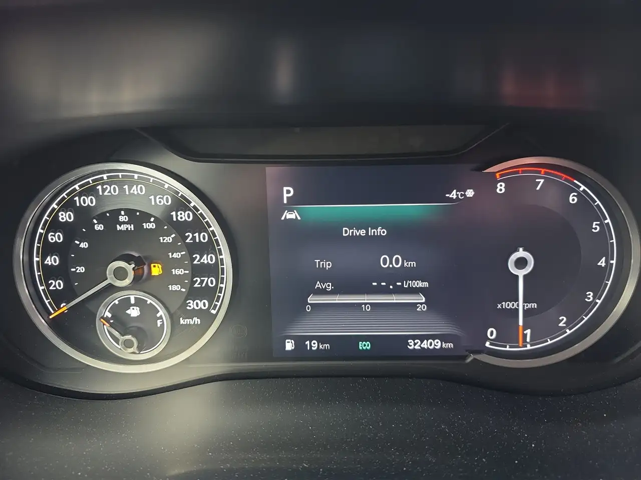 Genesis G70 снимка Genesis G70