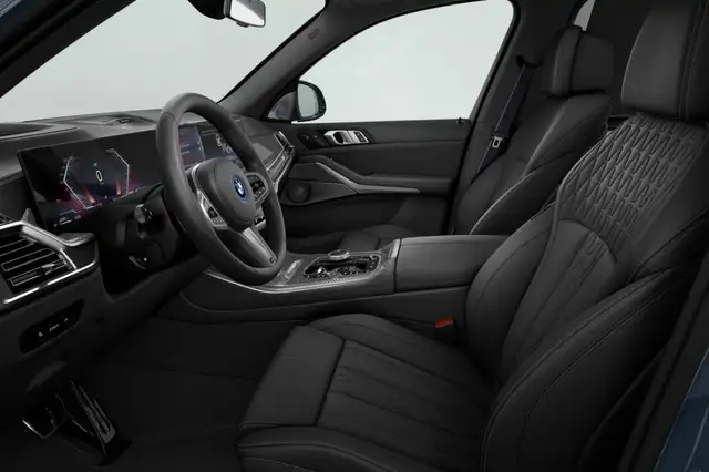 BMW X5 view 4