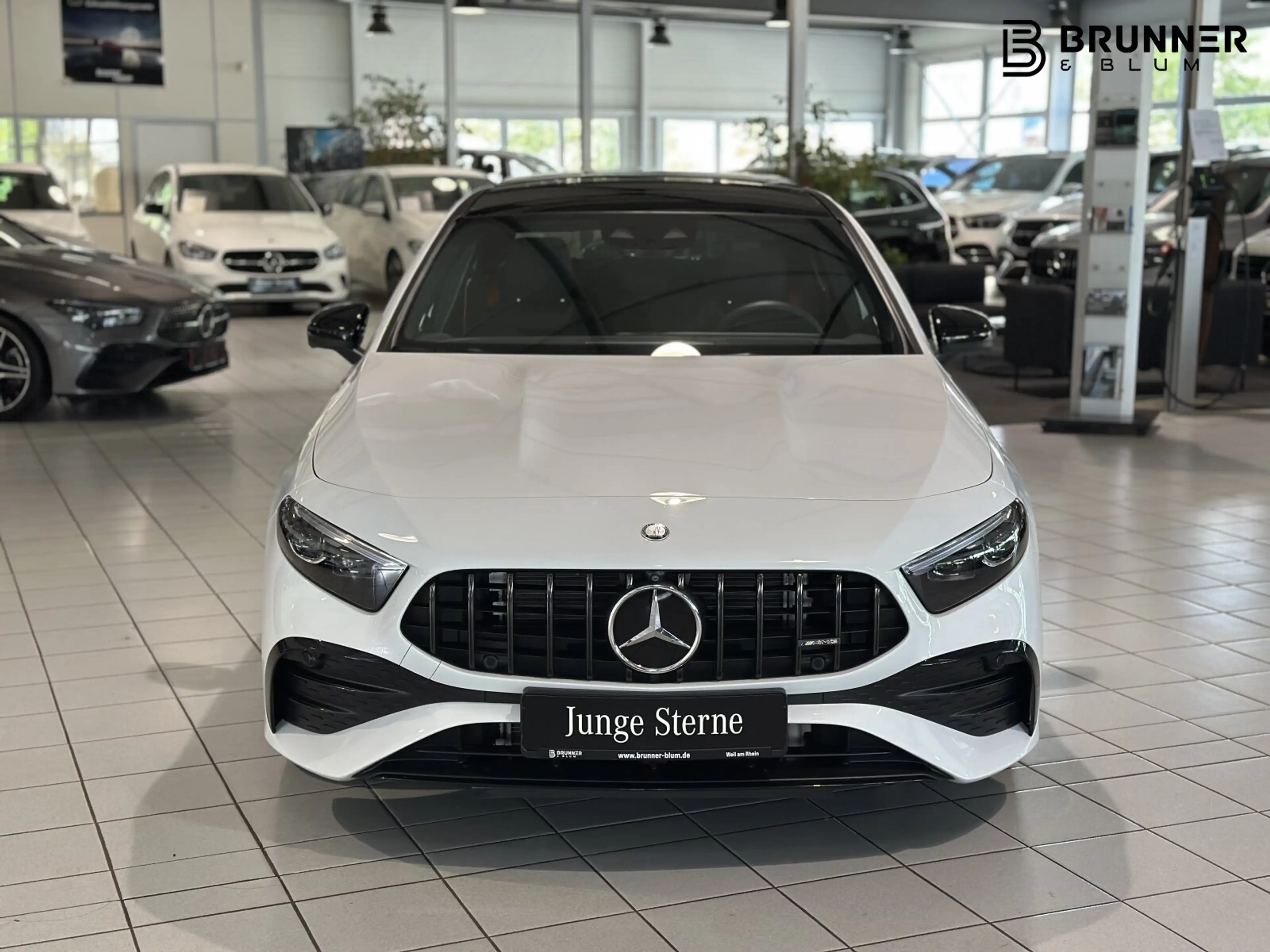 Mercedes-Benz A 35 AMG A 35 4M Limo Distr/Memory/Pano/HeadUp/360/Sound BC — photo 2