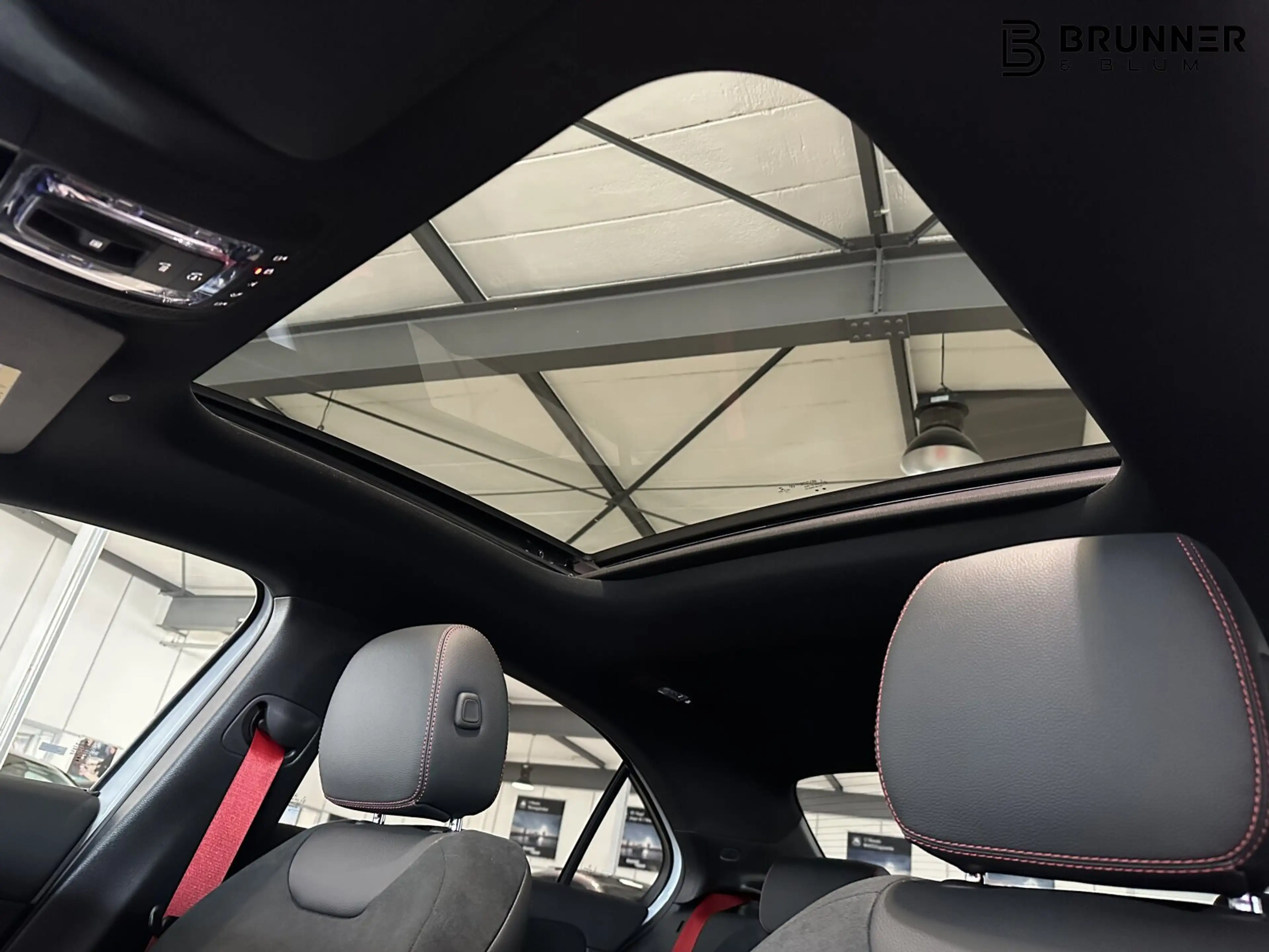 Mercedes-Benz A 35 AMG A 35 4M Limo Distr/Memory/Pano/HeadUp/360/Sound BC — photo 12