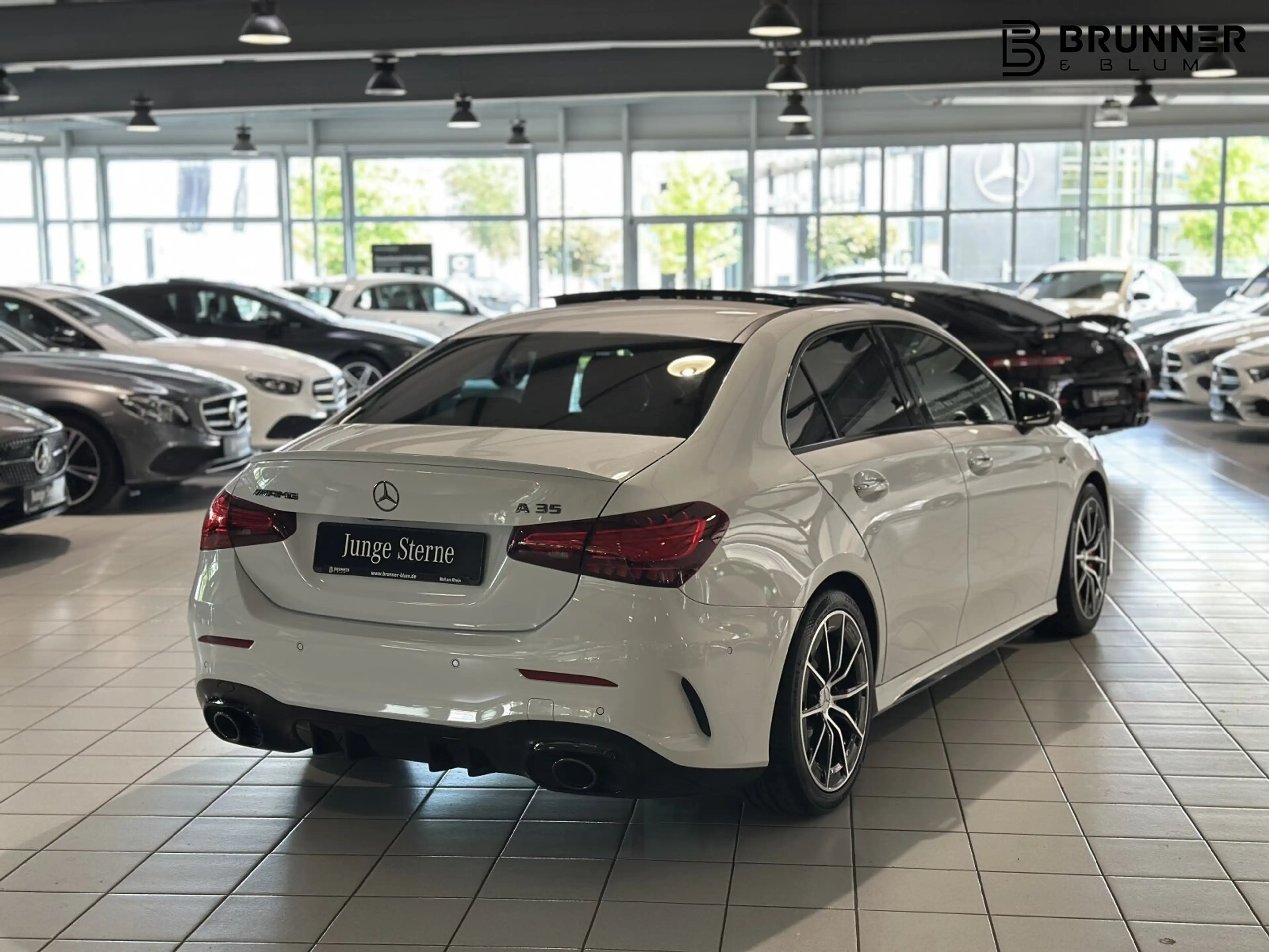 Mercedes-Benz A 35 AMG A 35 4M Limo Distr/Memory/Pano/HeadUp/360/Sound BC — photo 4