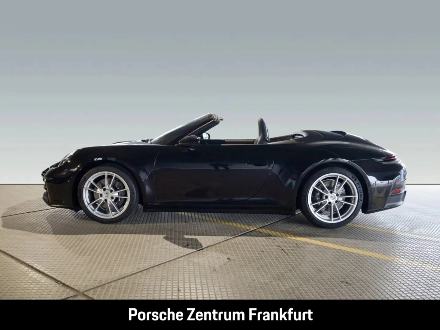 Porsche 992 911 Carrera Cabrio Sportabgas Surround-View Schwarz - 2