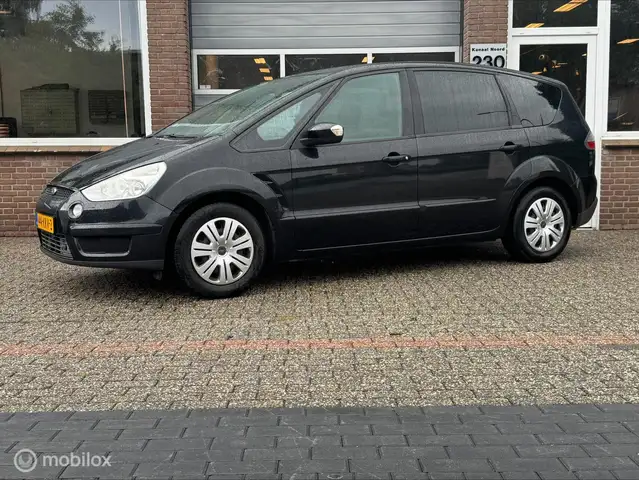 Ford S-Max 2.0 Titanium 7p. ECC-AIRCO/NAVI/CRUISE