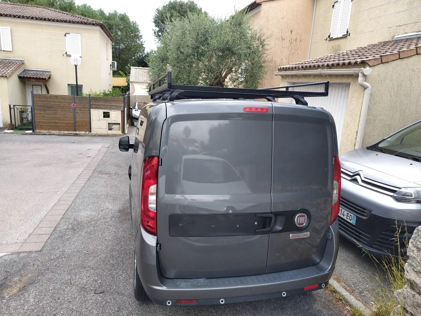 Fiat Doblo DOBLO CARGO FT 1.3 MULTIJET 95 PACK PROFESSIONAL Gris - 2