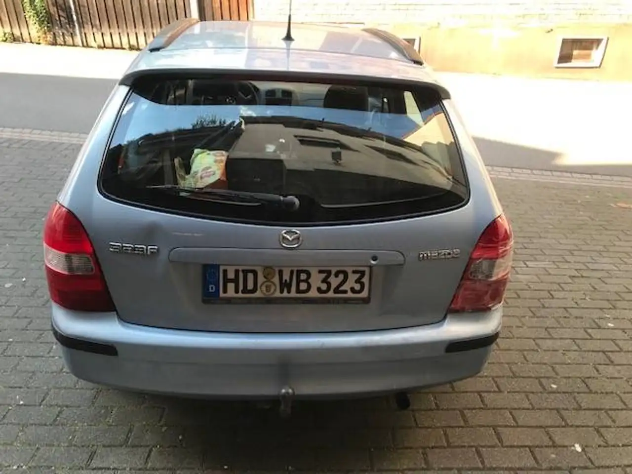 Mazda 323 F 1.5 Active, foto 3