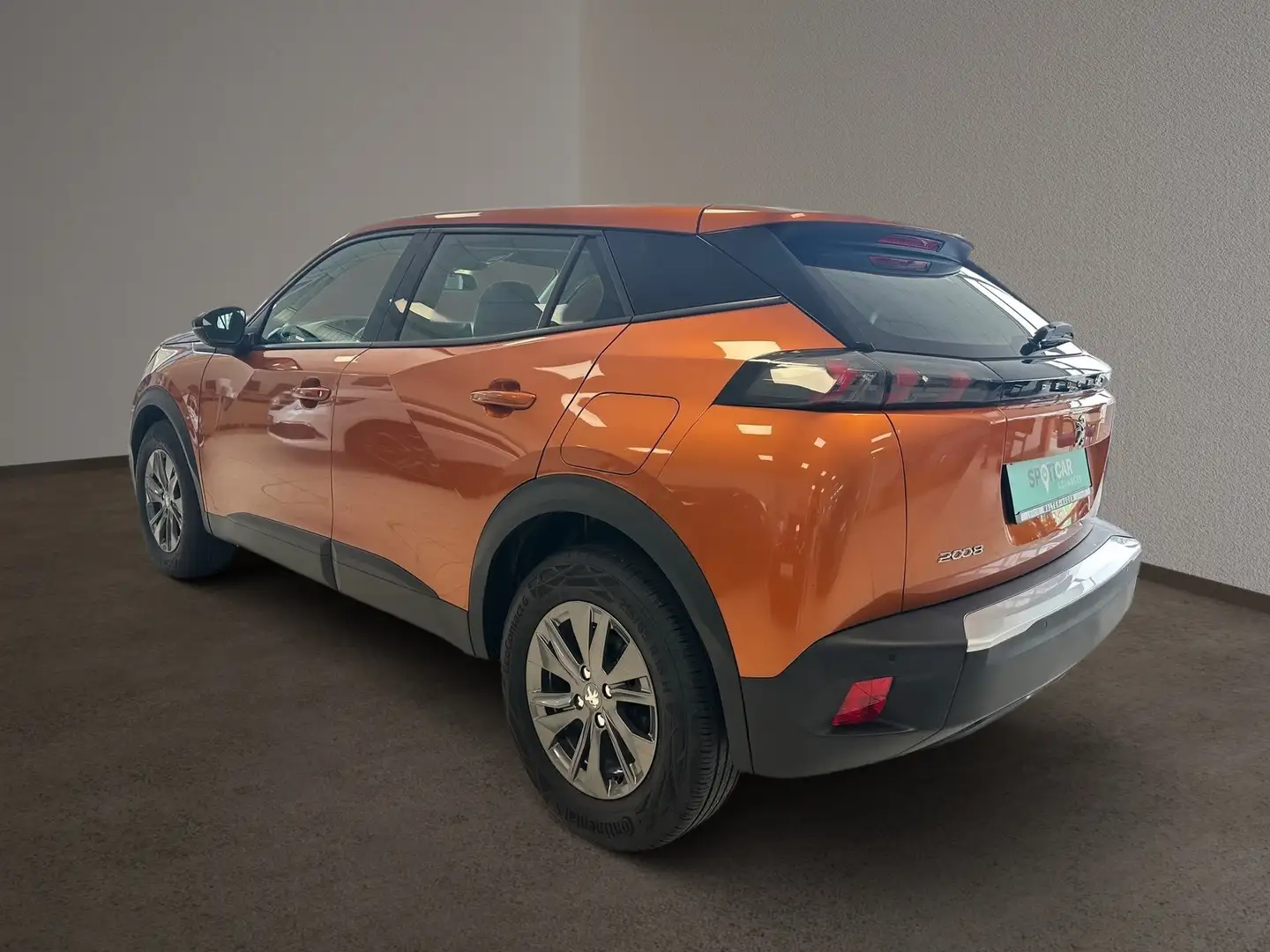 Peugeot 2008 Active Pack 1.2 100 PureTech PDC/SHZ/LED/DAB Naranja - 2