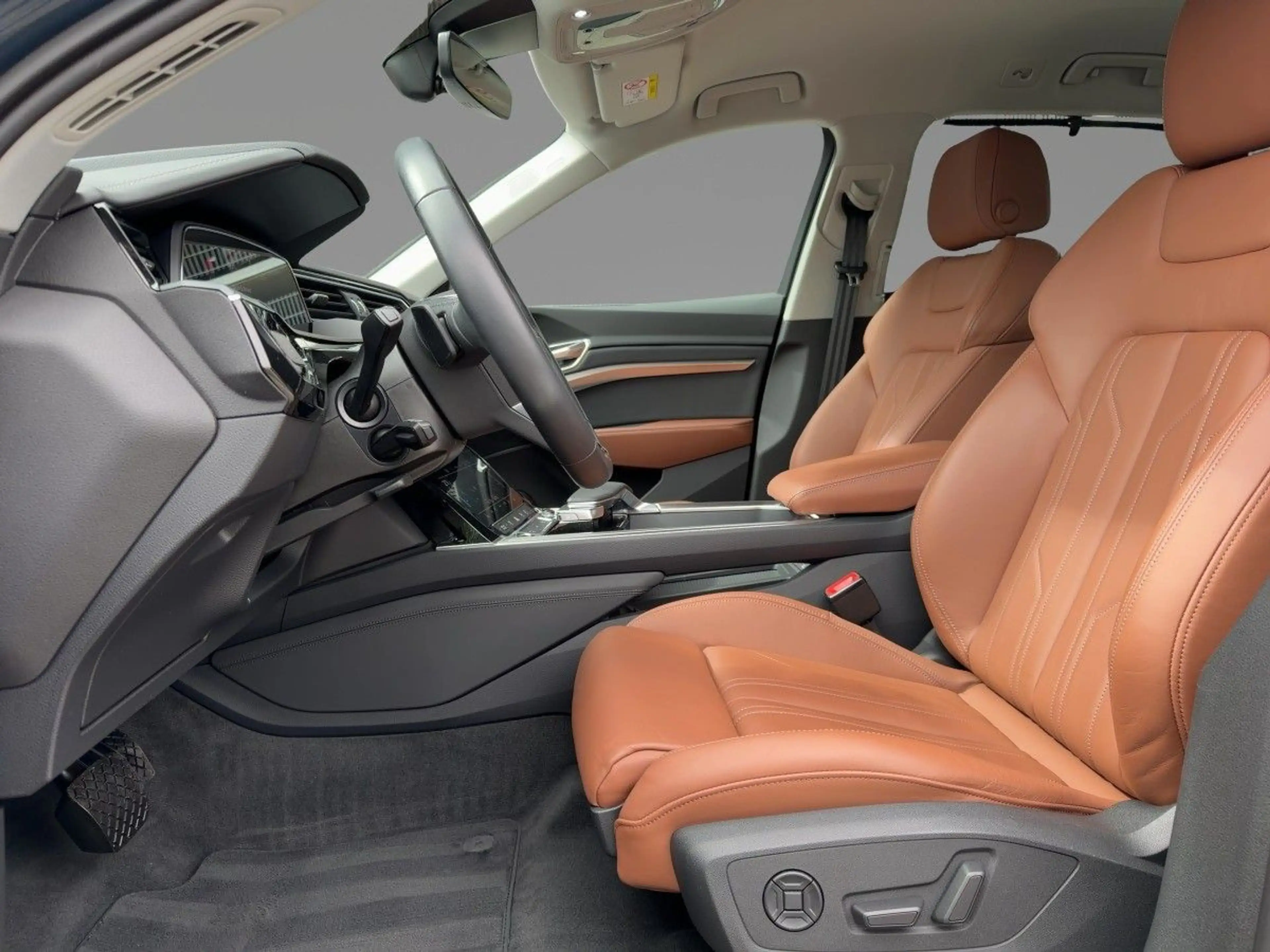 Audi Q8 e-tron 55 advanced quattro AHK B&O Navi — photo 9