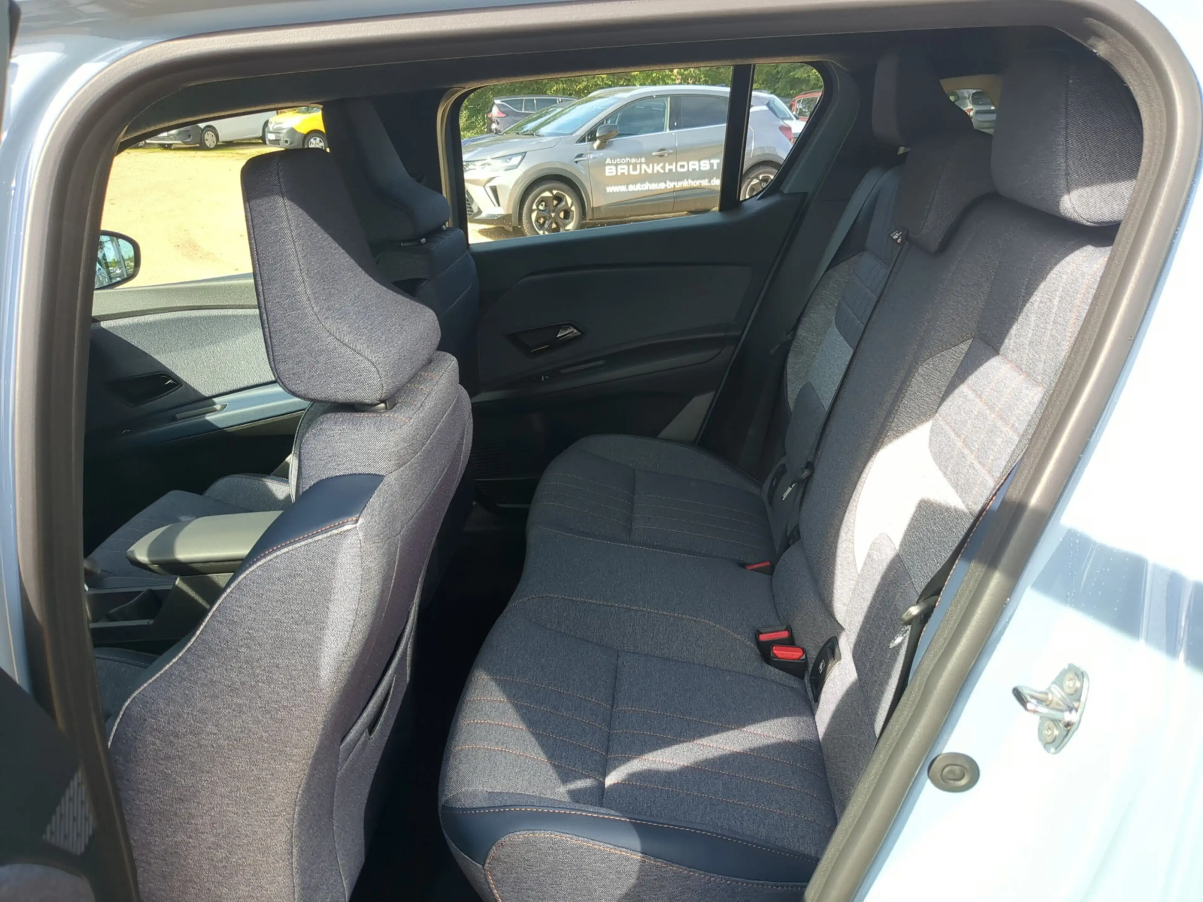 Renault R 4 E-Tech 150 Comfort Range Techno SHZ+RFK+LKHZ — photo 10