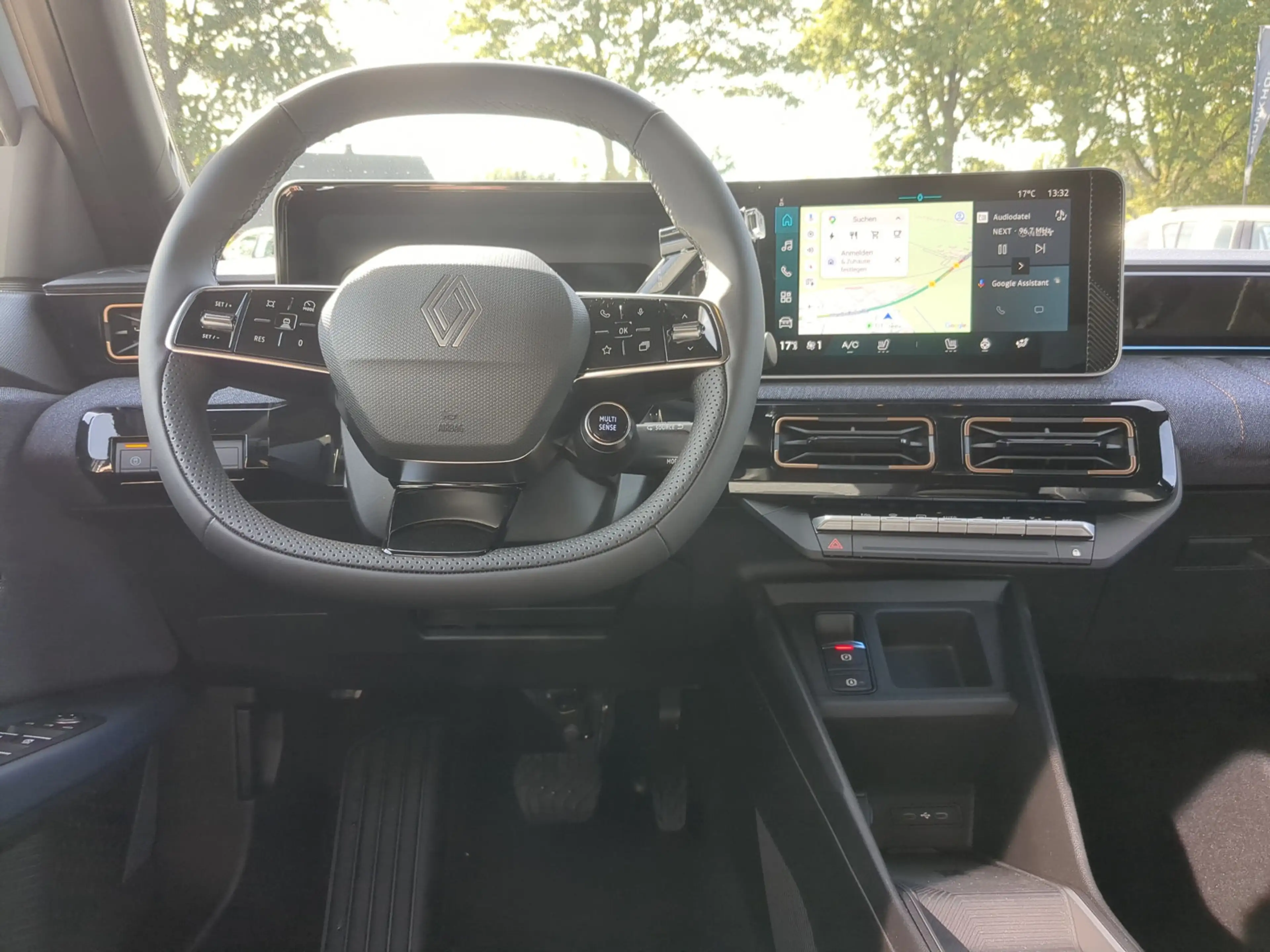 Renault R 4 E-Tech 150 Comfort Range Techno SHZ+RFK+LKHZ — photo 6