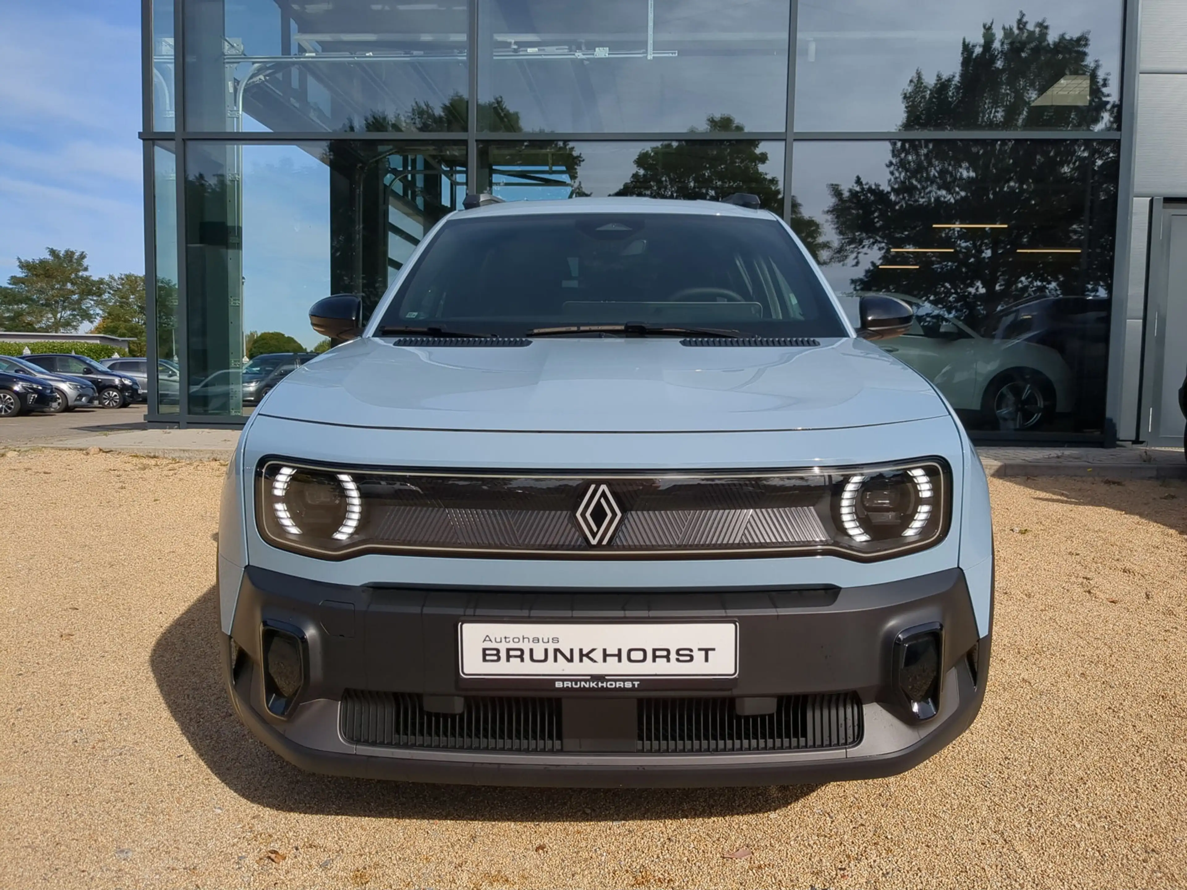 Renault R 4 E-Tech 150 Comfort Range Techno SHZ+RFK+LKHZ — photo 3