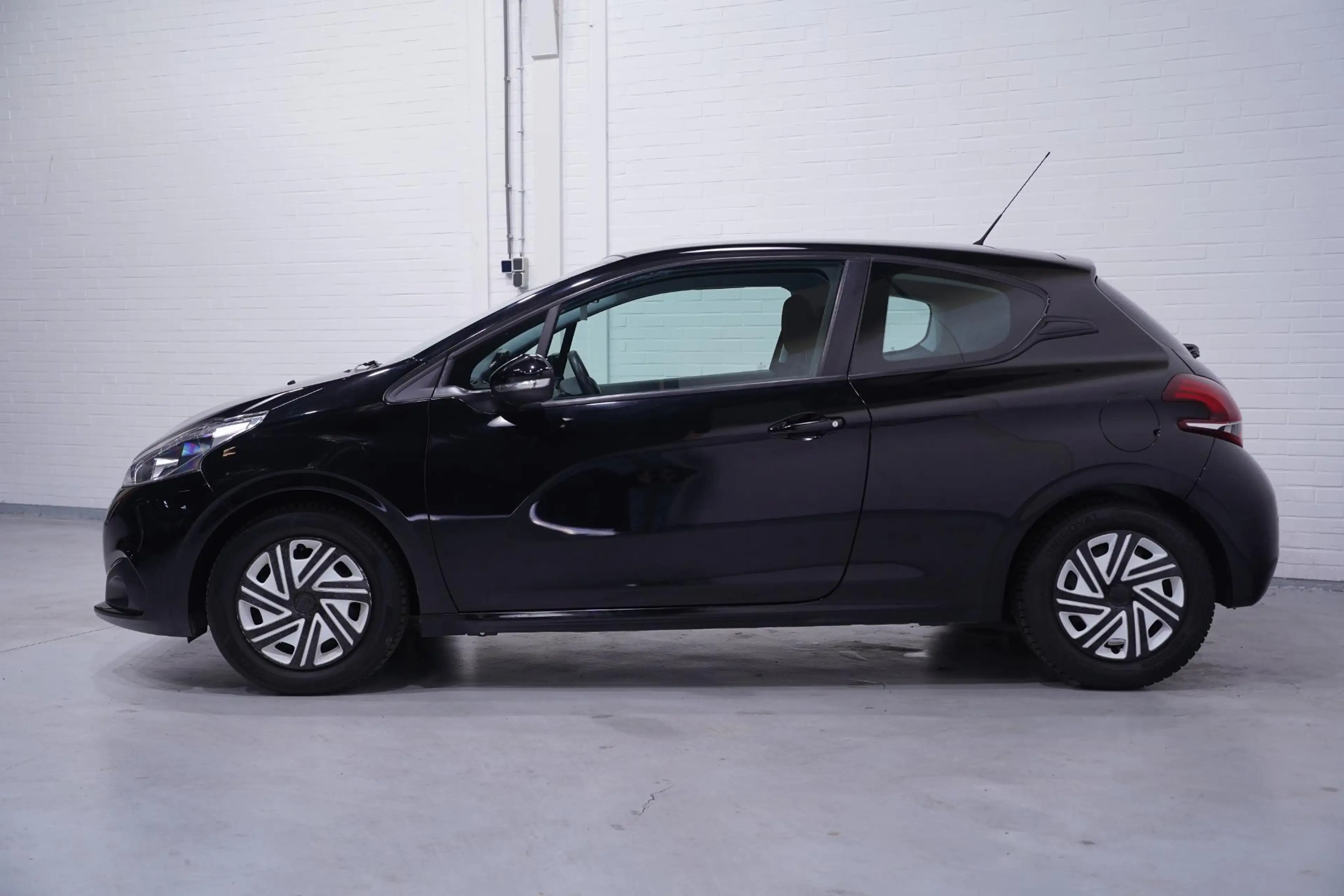 Peugeot 208 1.2 PureTech 75 Active 3 Drs Airco, mistlampen voo — photo 5