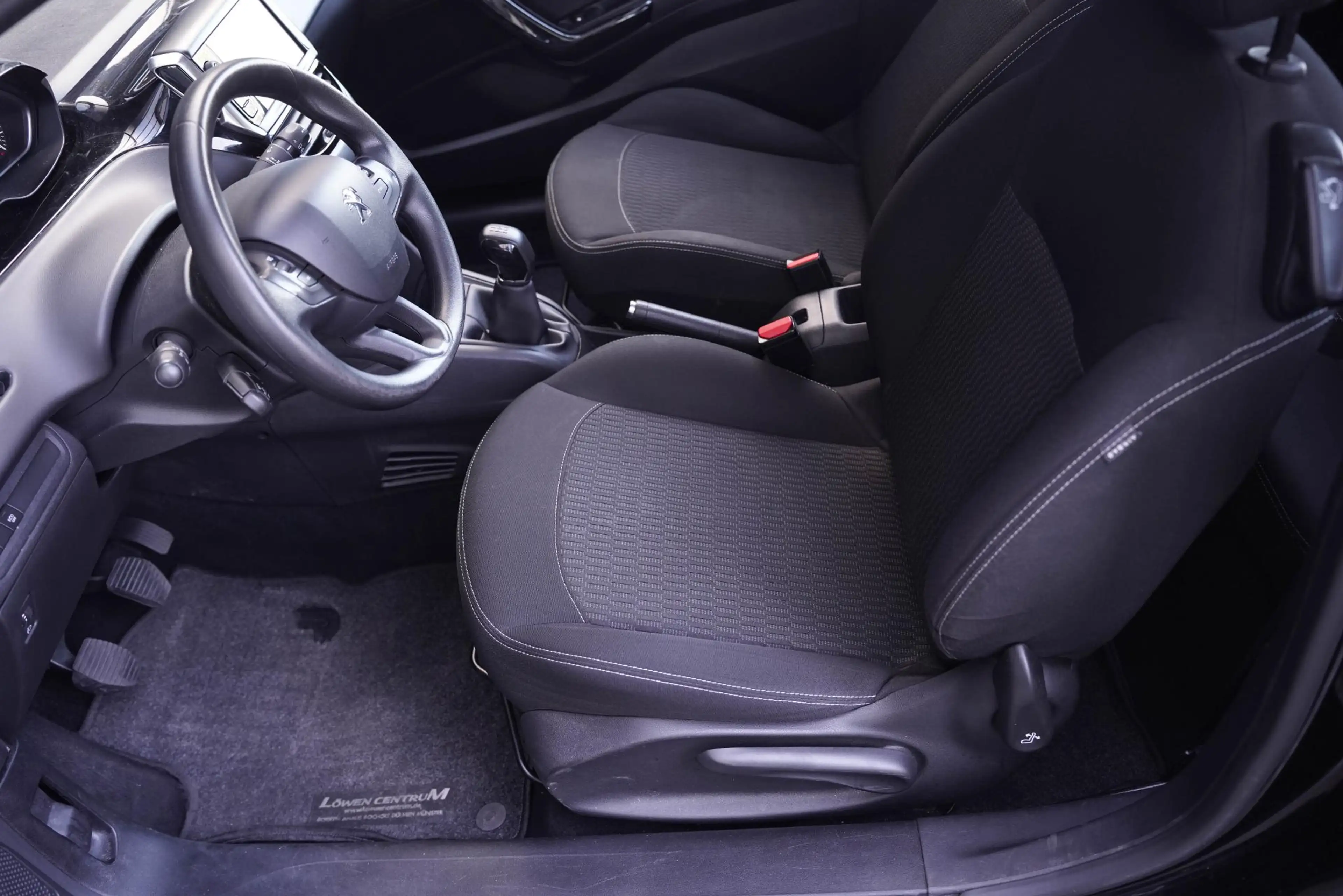 Peugeot 208 1.2 PureTech 75 Active 3 Drs Airco, mistlampen voo — photo 29
