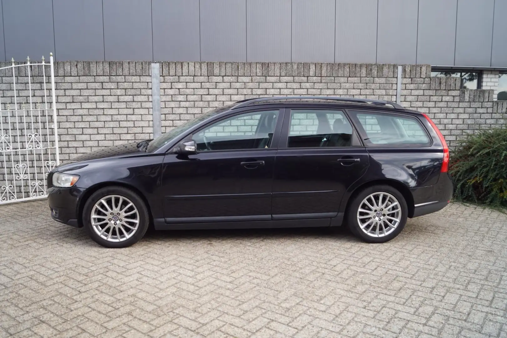Volvo V50 2.0 Edition II Leder Cruise Pdc Clima Trekhaak Lmv Nero - 2