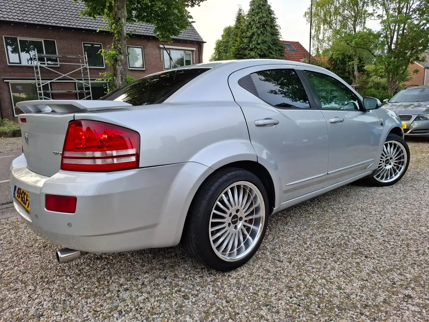 Dodge Avenger 2.7 V6 SXT nwe APK navi PDC 19" climat etc Gris - 2