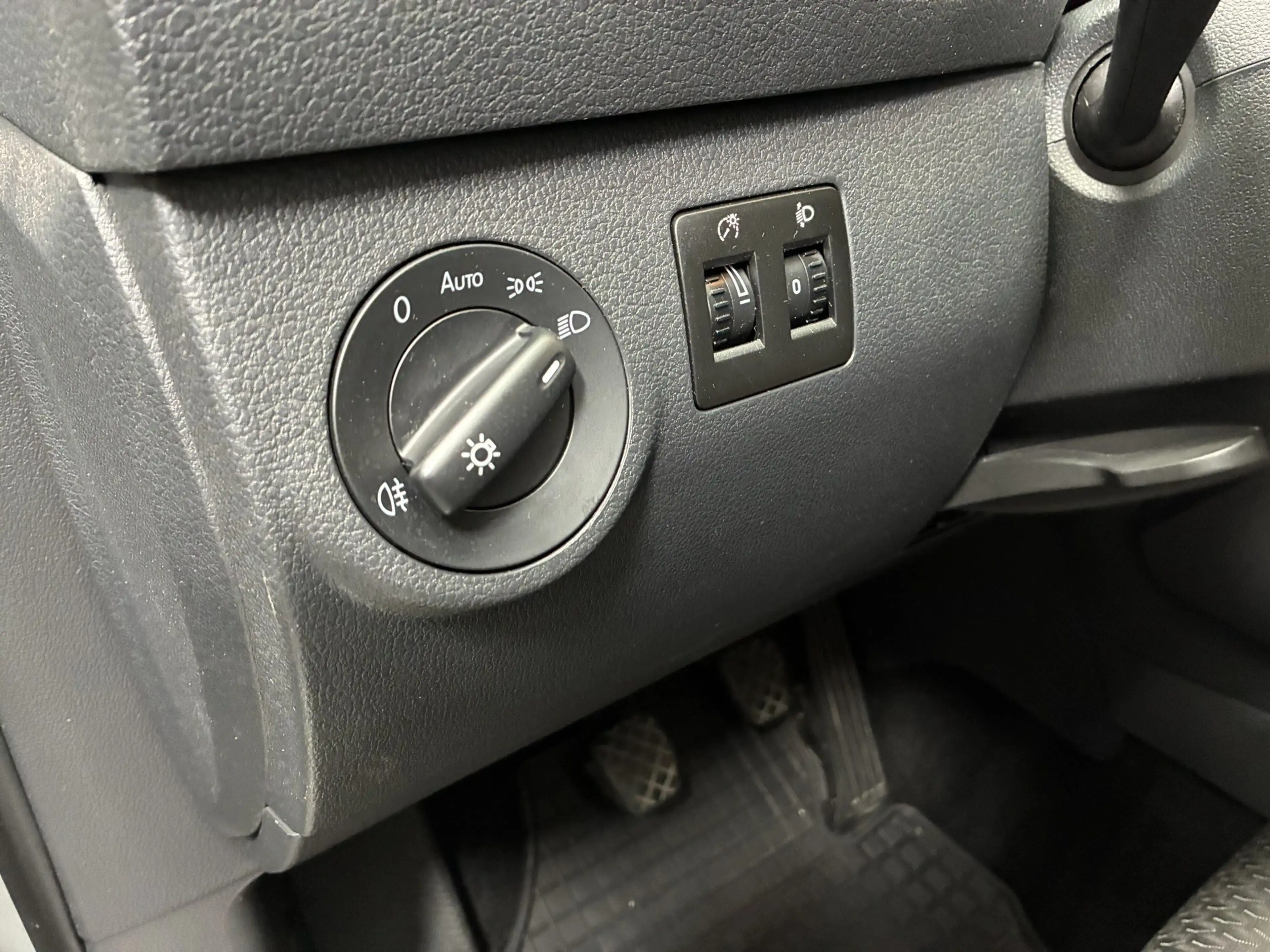 Volkswagen Caddy 2,0 TDI 4MOTION — photo 11