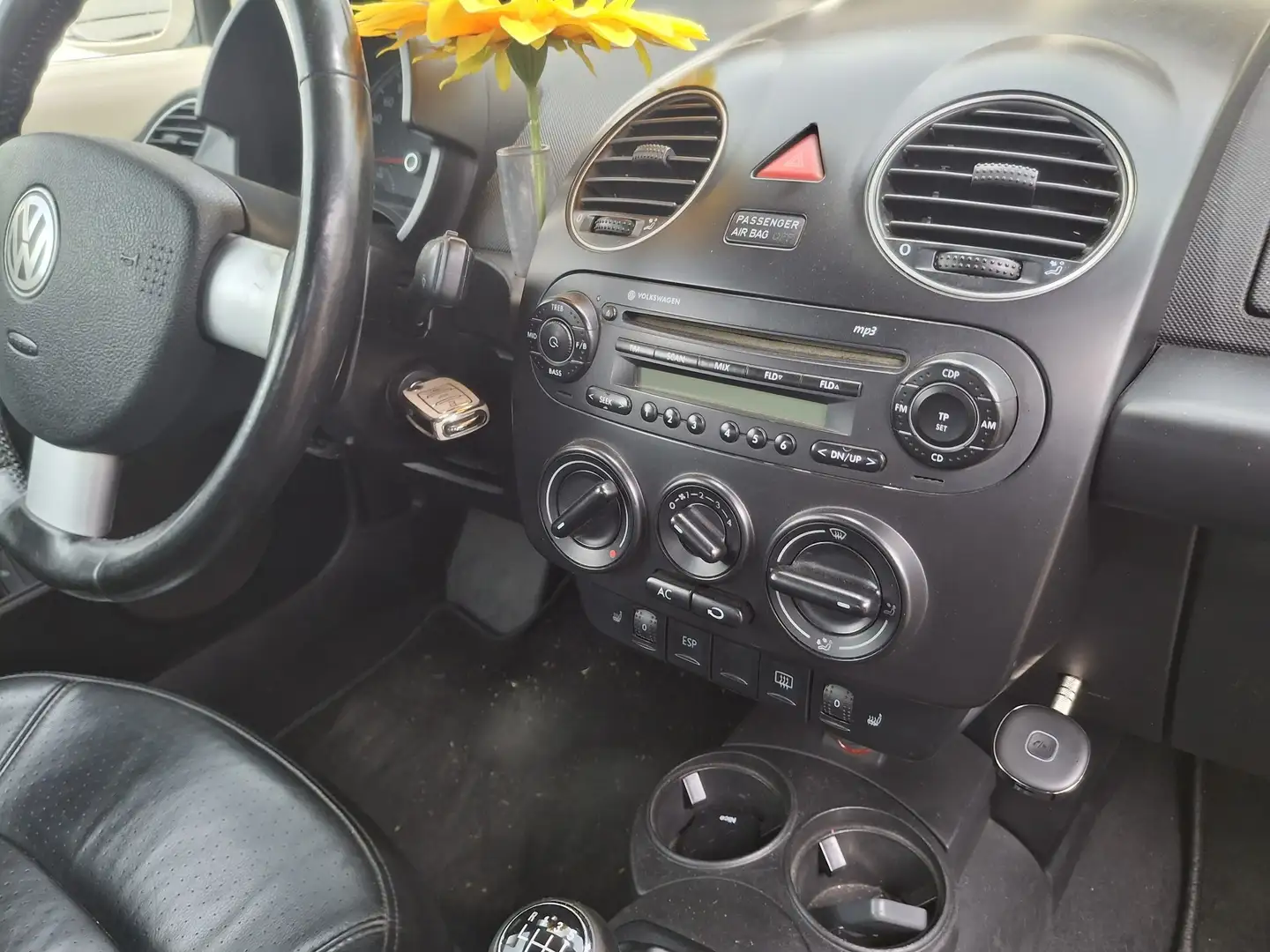 Volkswagen New Beetle Cabrio 1.9 tdi 105cv - 2