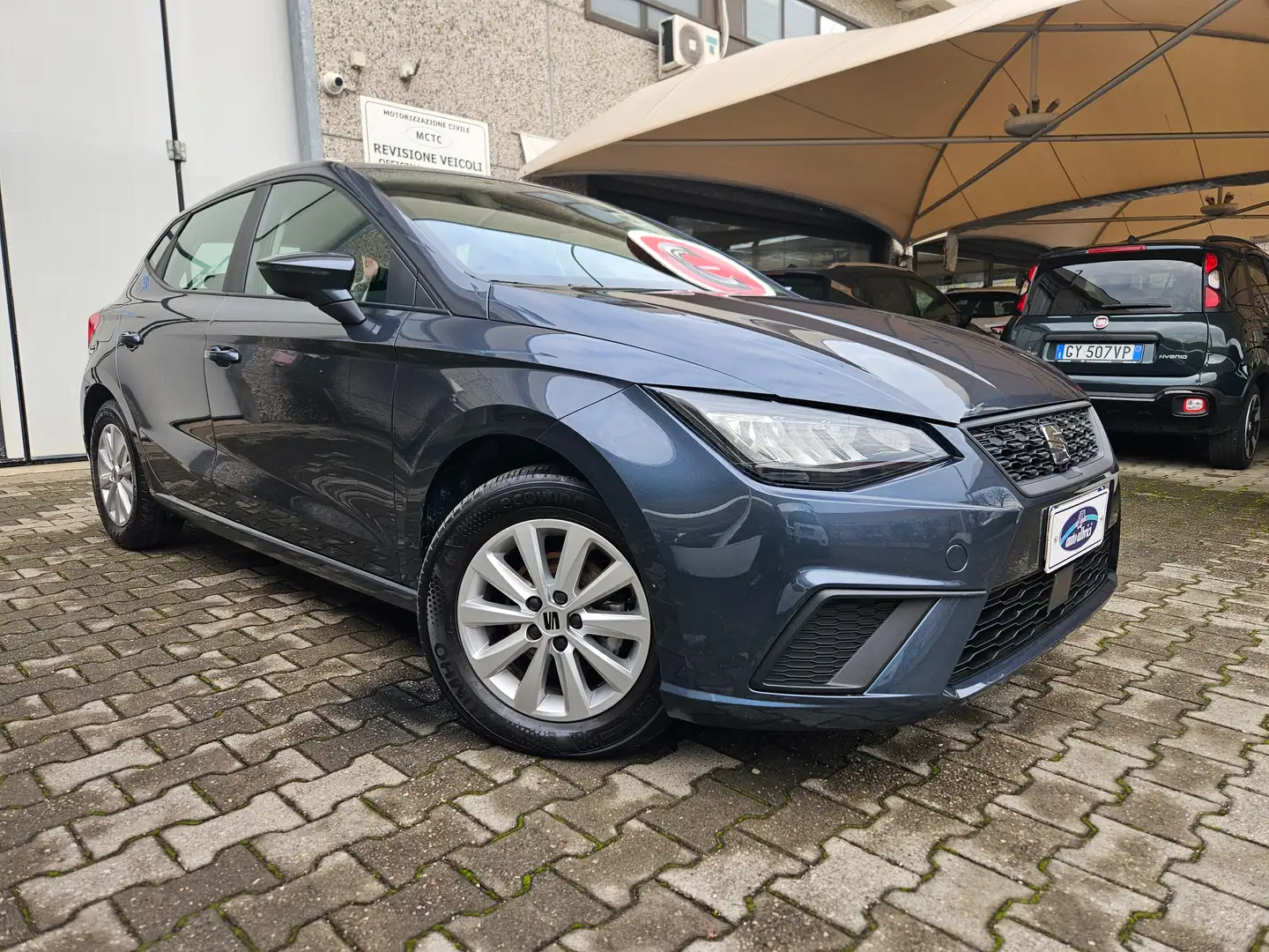 SEAT Ibiza 1.0 ECOTSI 95 CV STYLE Grigio - 1
