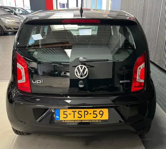 Volkswagen Up! view 10