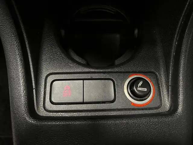 Volkswagen Up! view 19