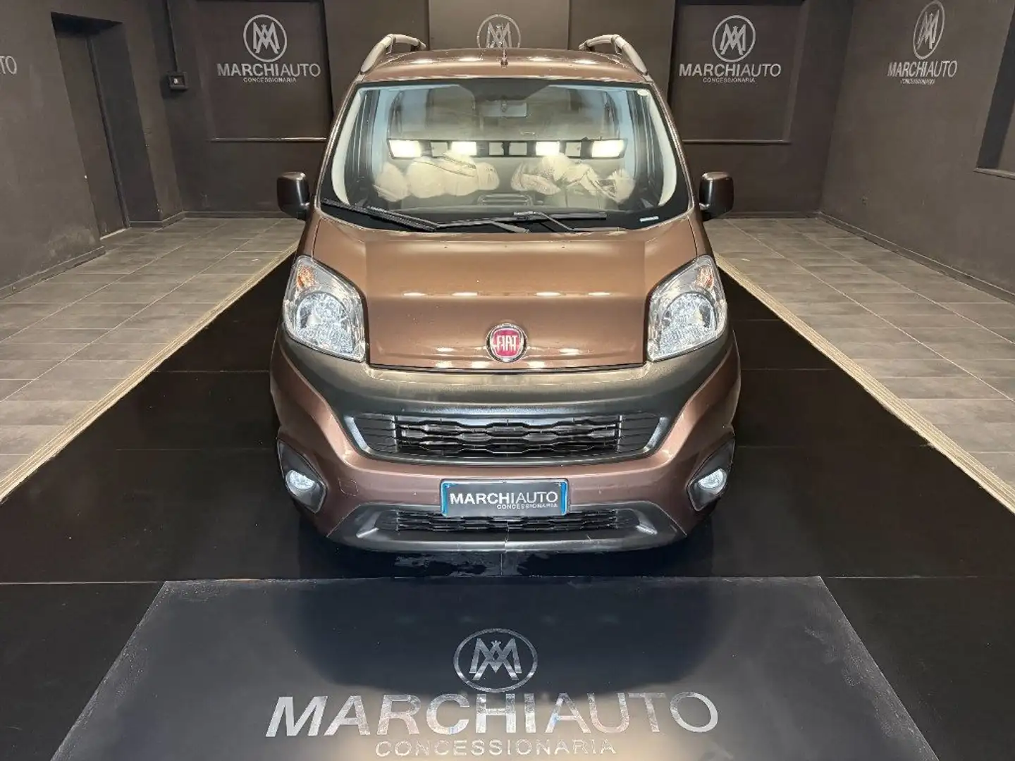 Fiat Qubo 1.3 MJT 80 CV Lounge Brun - 2