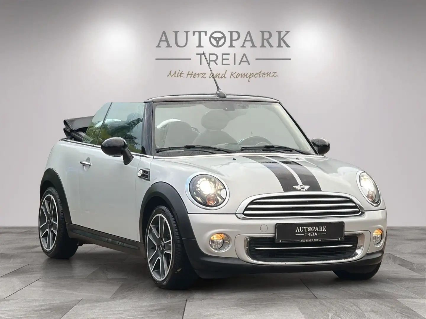 MINI Cooper Cabrio (XENON-H/K-SHZ-TEMPO-WENIGK KM) Argent - 1