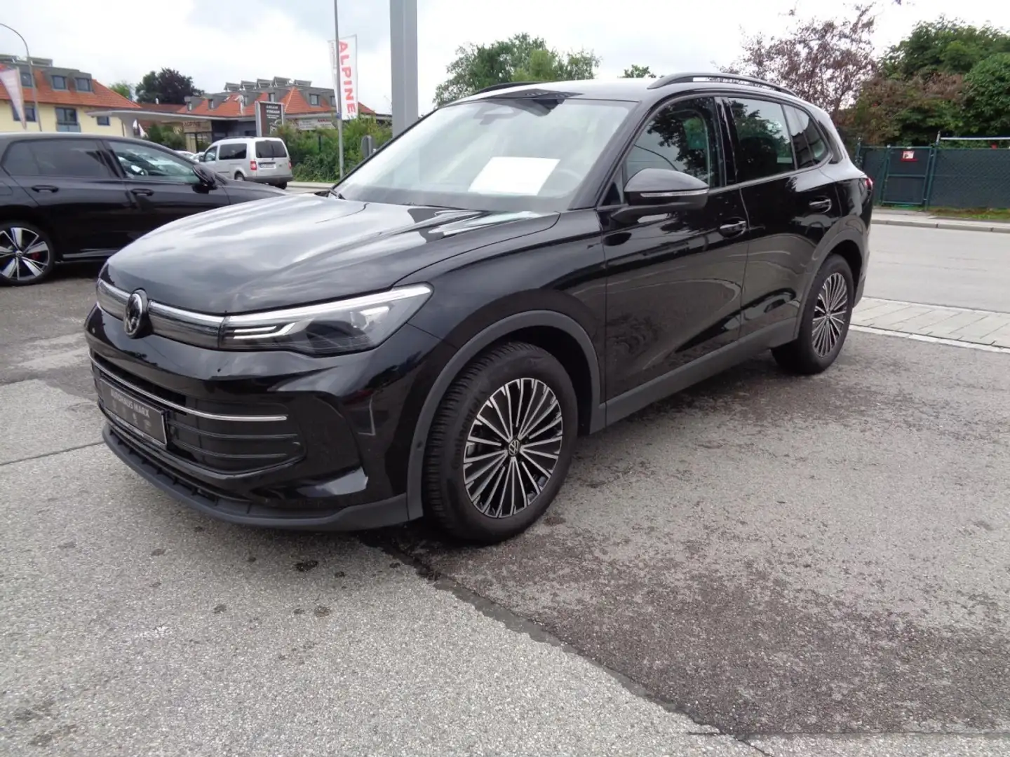 Volkswagen Tiguan 2,0 TDI DSG Life (Navi+LED+AHK+RearView) Klima Noir - 2