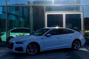 SB 40 TFSI quattro S-line S-tronic *Ambiente*