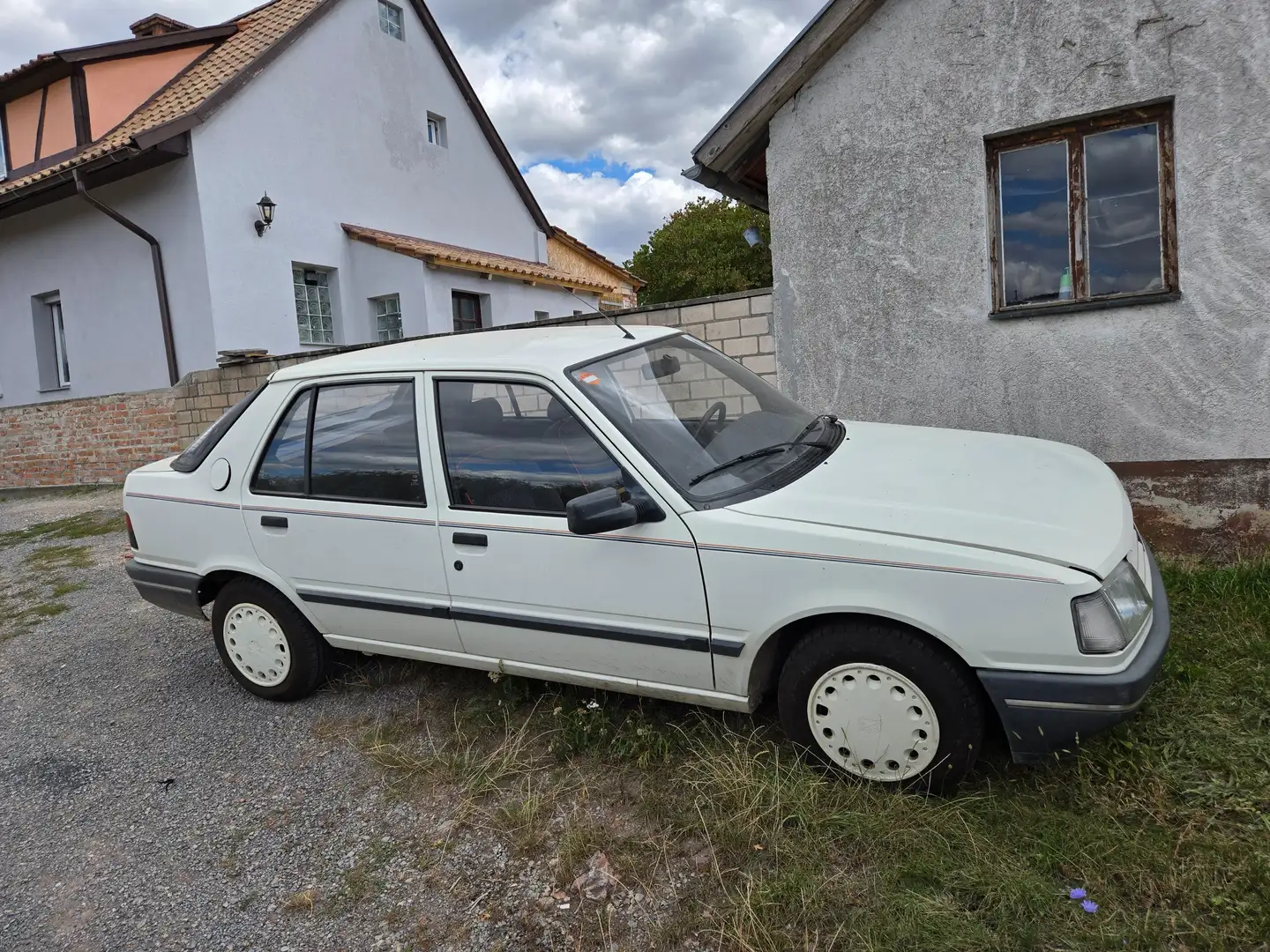 Peugeot 309 309Graffic Bílá - 2