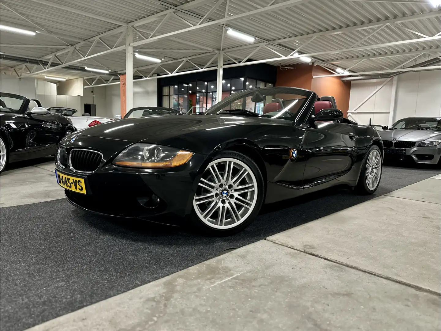 BMW Z4 [E85] 2.5i S Executive l M-onderstel l HiFi l Elek Zwart - 1