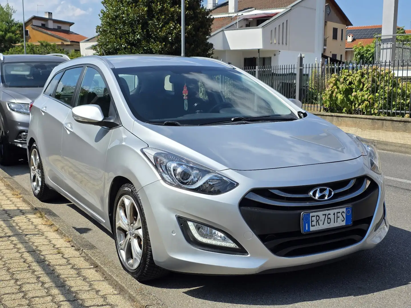Hyundai i30 Wagon 1.6 crdi Comfort 128cv - 1
