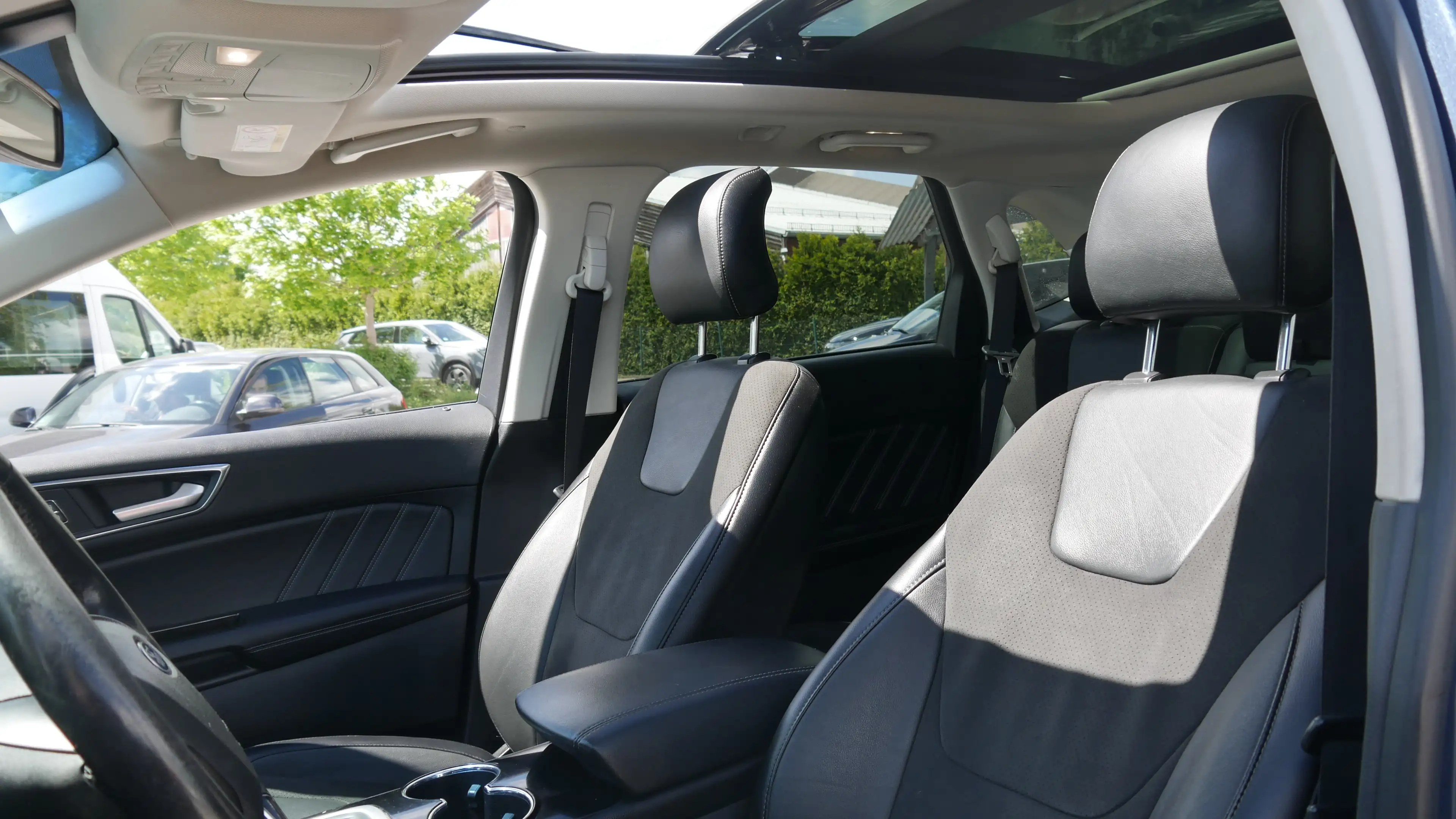 Ford Edge ST-Line 4x4 Keyless Pano Sitzheiz/Kühlung Pano — photo 12