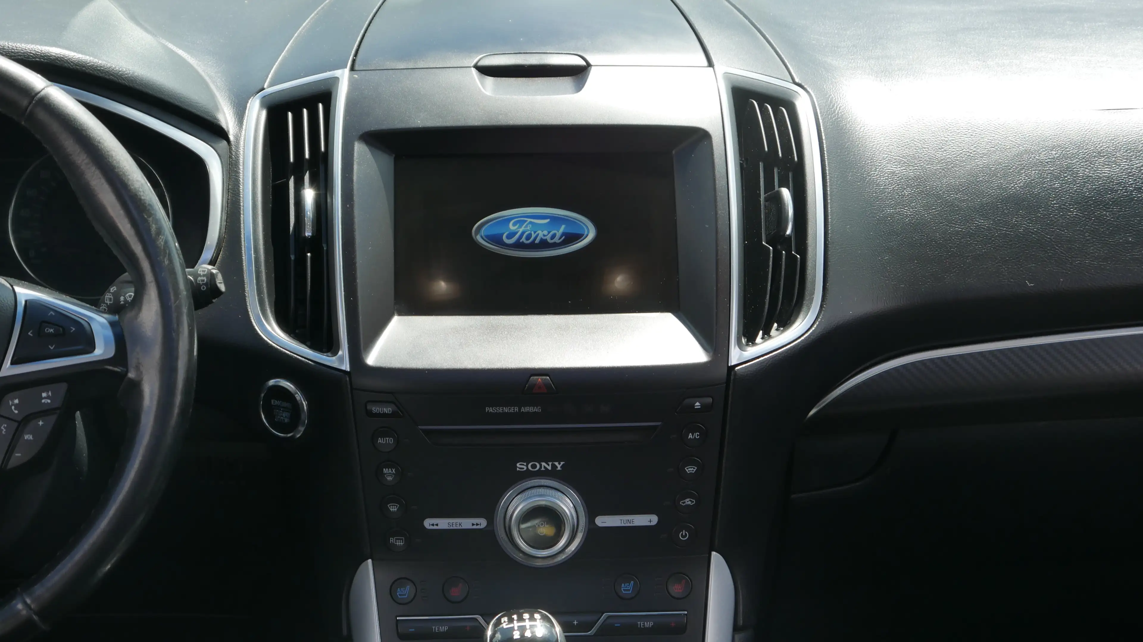 Ford Edge ST-Line 4x4 Keyless Pano Sitzheiz/Kühlung Pano — photo 9