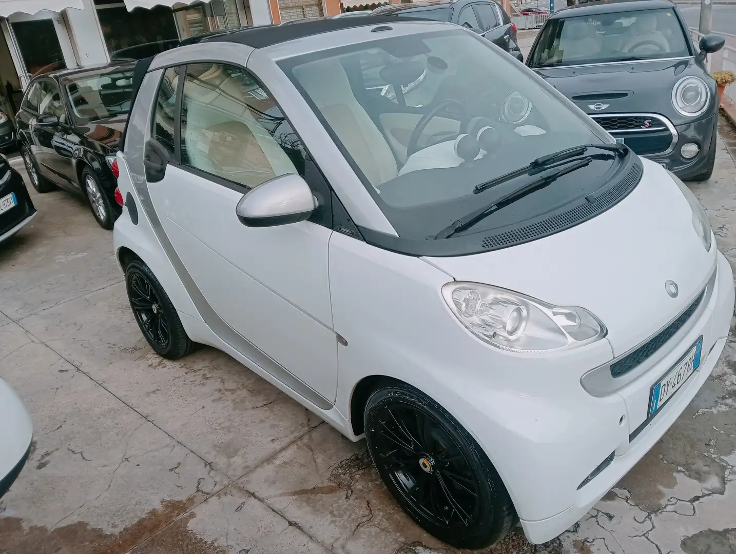 smart forTwo Fortwo II Cabrio  1.0 mhd Passion 71cv Bianco - 1