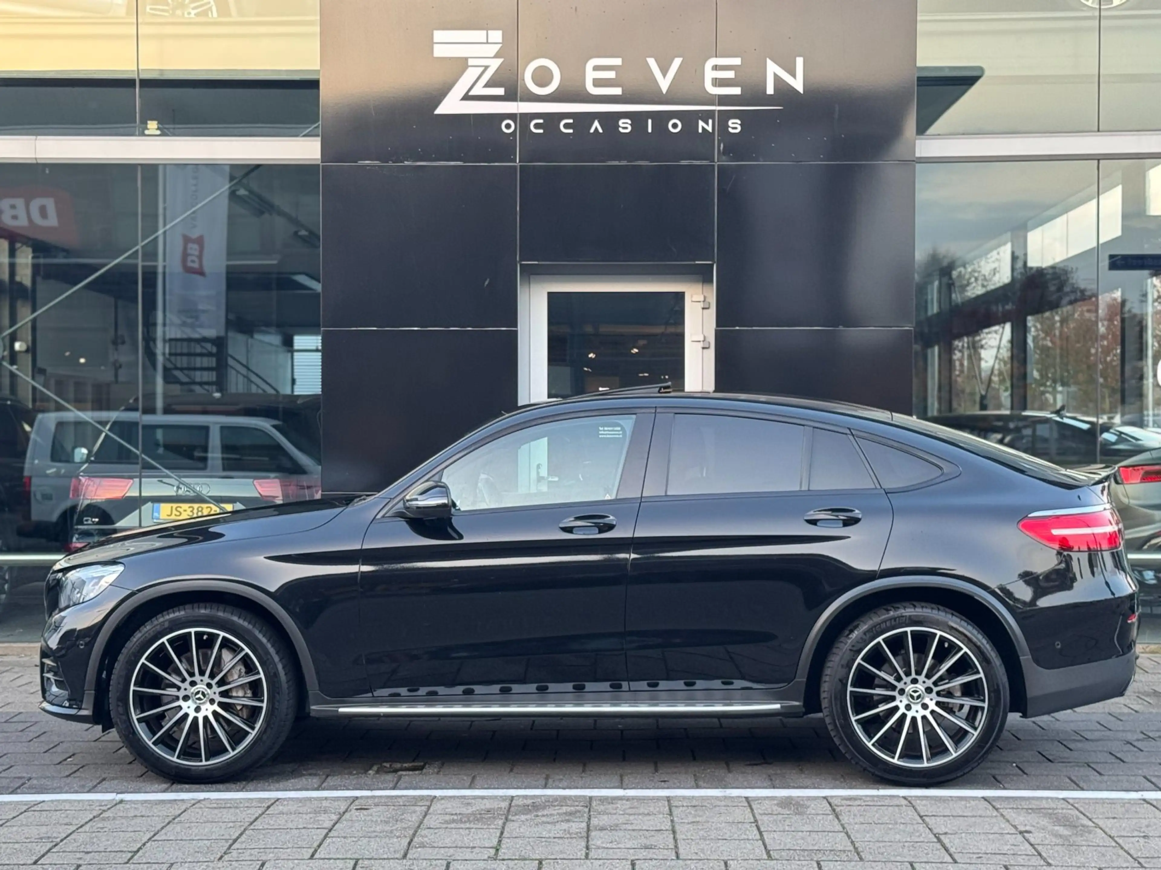 Mercedes-Benz GLC 250 Coupé 4MATIC Edition 1 — photo 3