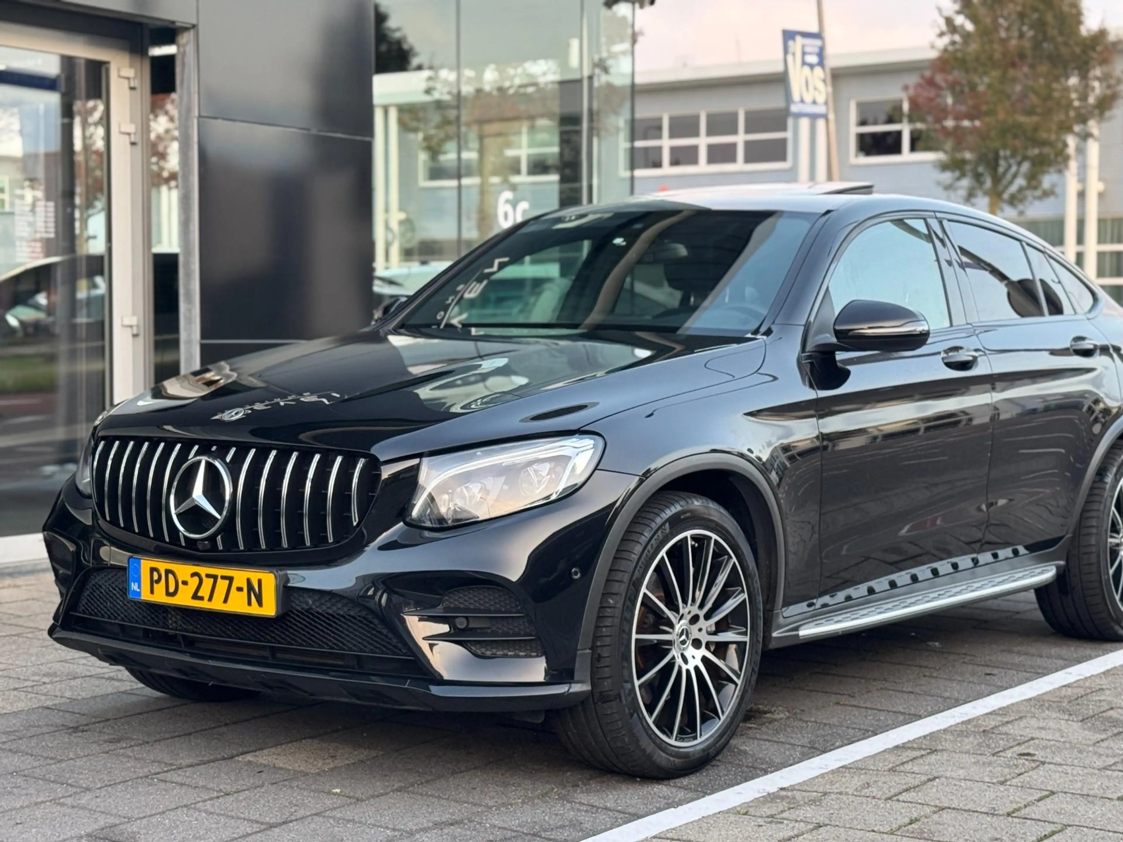 Mercedes-Benz GLC 250 Coupé 4MATIC Edition 1 — photo 8