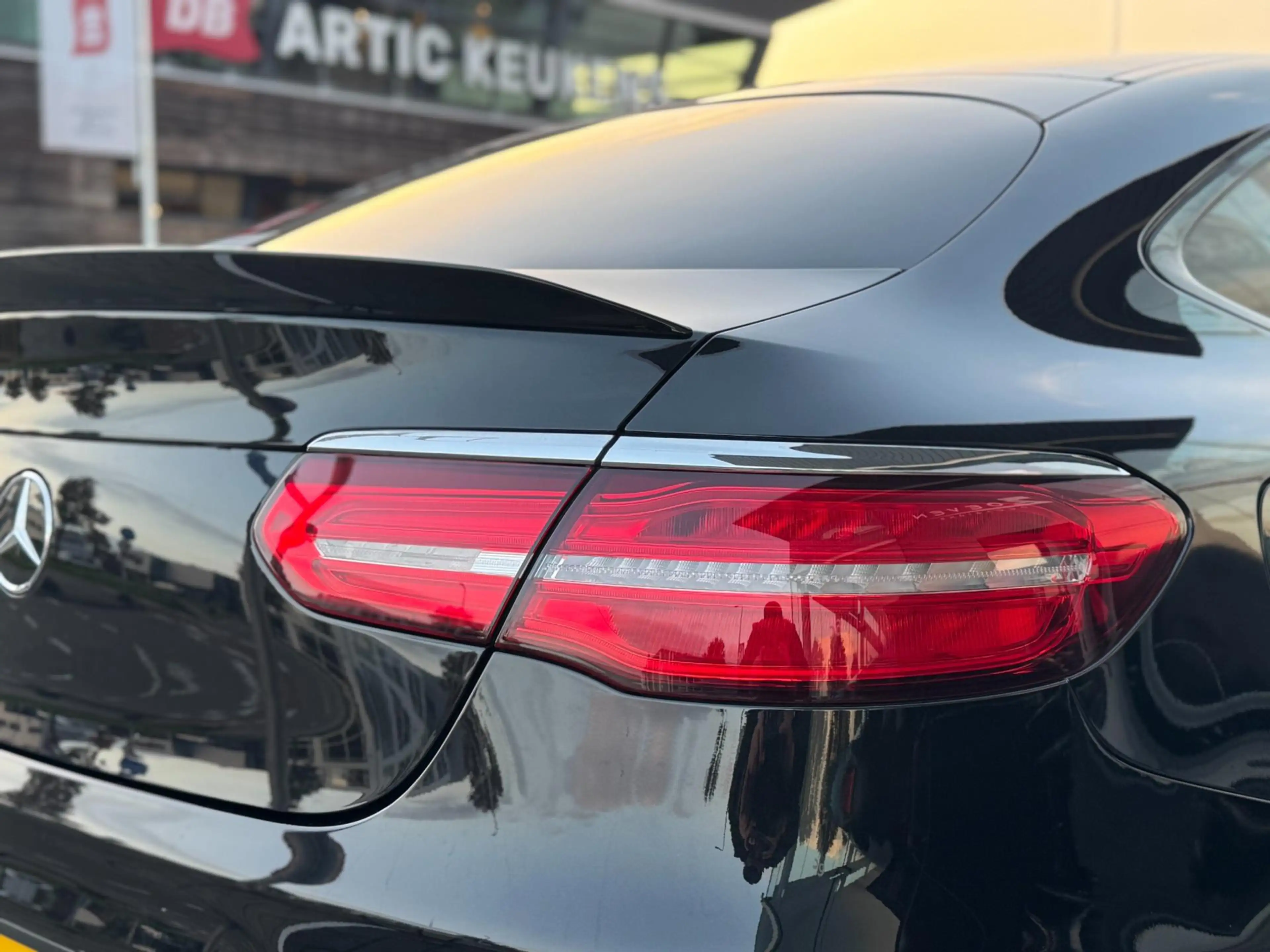 Mercedes-Benz GLC 250 Coupé 4MATIC Edition 1 — photo 9