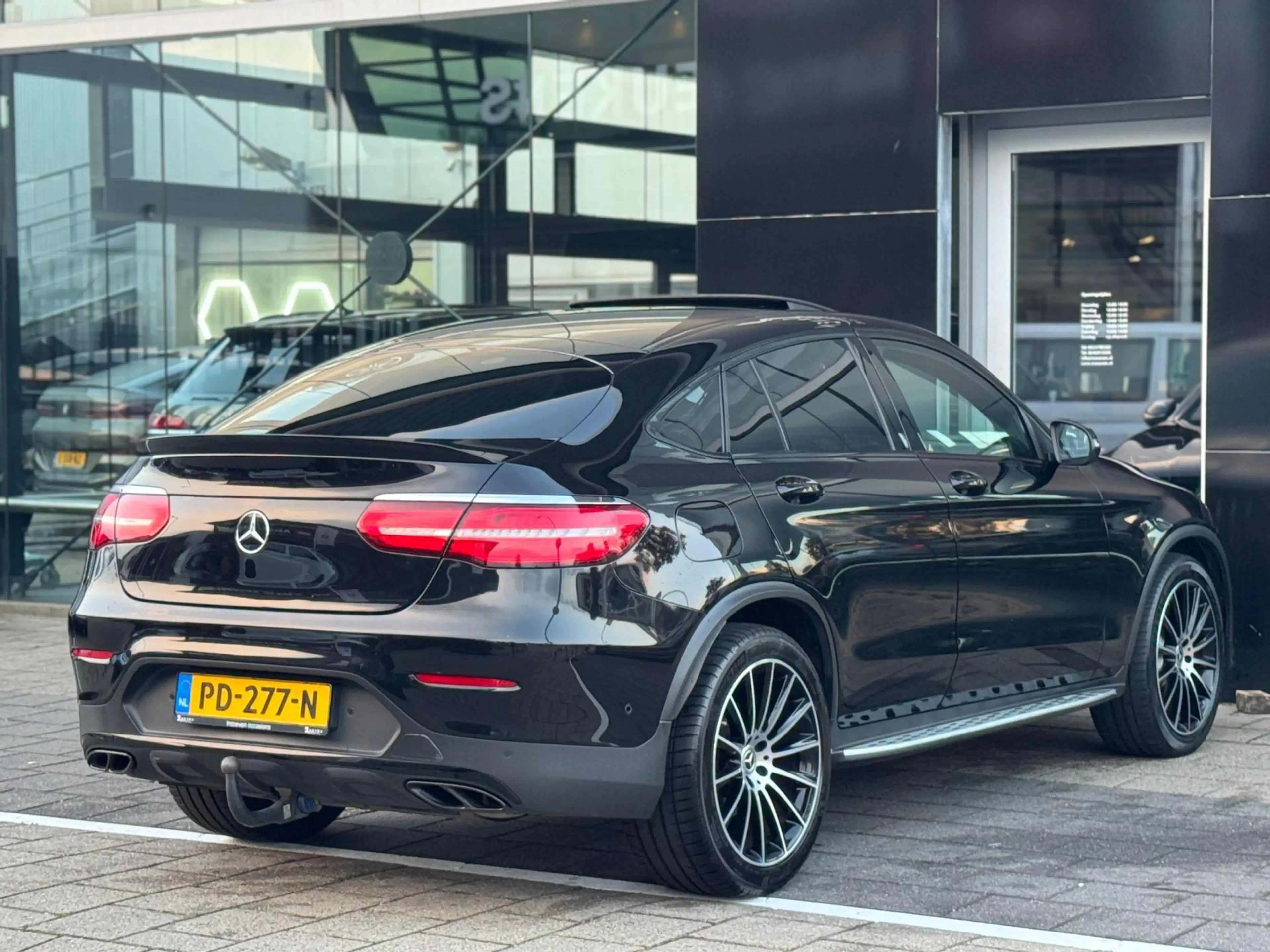 Mercedes-Benz GLC 250 Coupé 4MATIC Edition 1 — photo 10