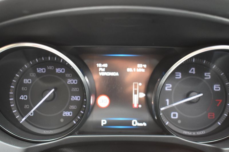 Jaguar XE 2.0 Portfolio '16 Pano Clima Navi Cruise Leder Inr — photo 10