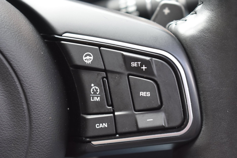 Jaguar XE 2.0 Portfolio '16 Pano Clima Navi Cruise Leder Inr — photo 12