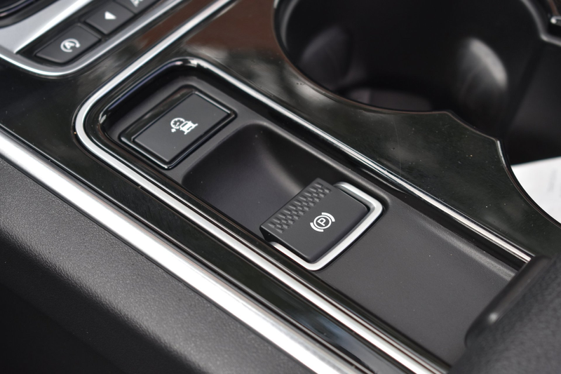 Jaguar XE 2.0 Portfolio '16 Pano Clima Navi Cruise Leder Inr — photo 18
