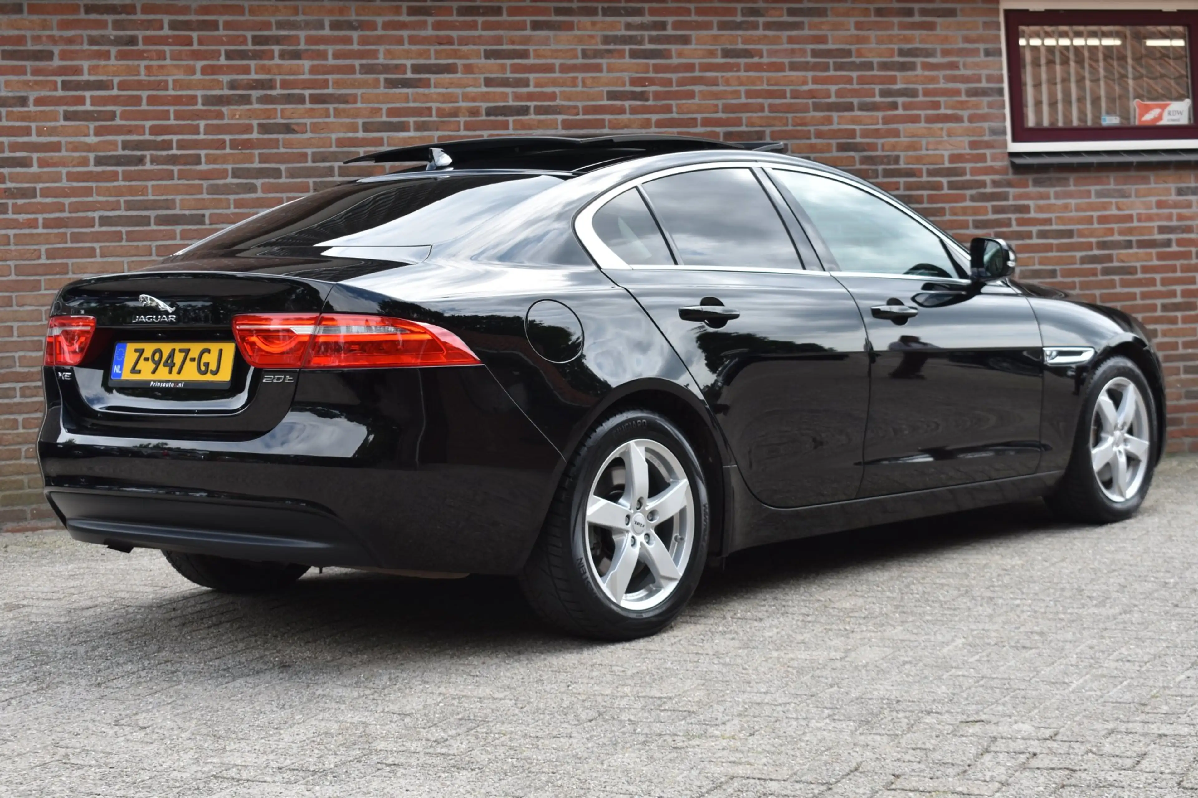 Jaguar XE 2.0 Portfolio '16 Pano Clima Navi Cruise Leder Inr — photo 3