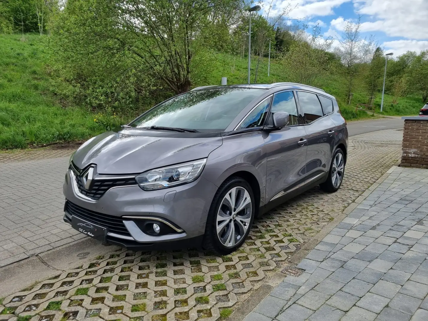 Renault Grand Scenic Scénic dCi 110 Energy EDC Business 7 pl Gris - 1