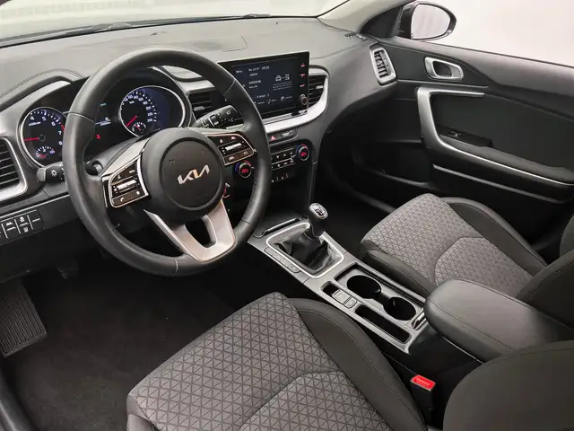 Kia Ceed view 17
