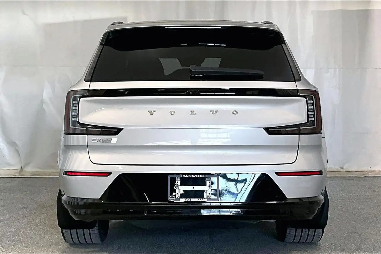 Volvo EX90 снимка Volvo EX90