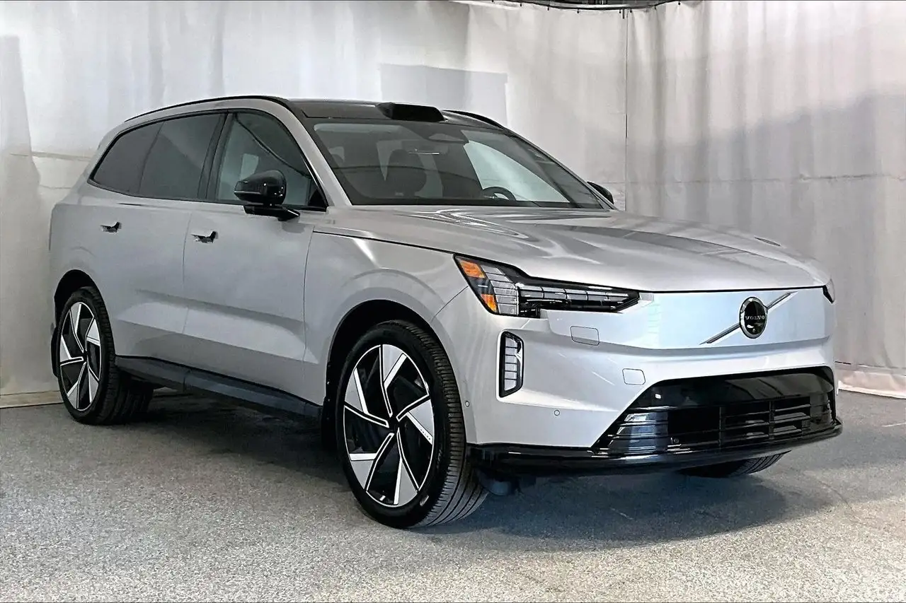Volvo EX90 снимка Volvo EX90