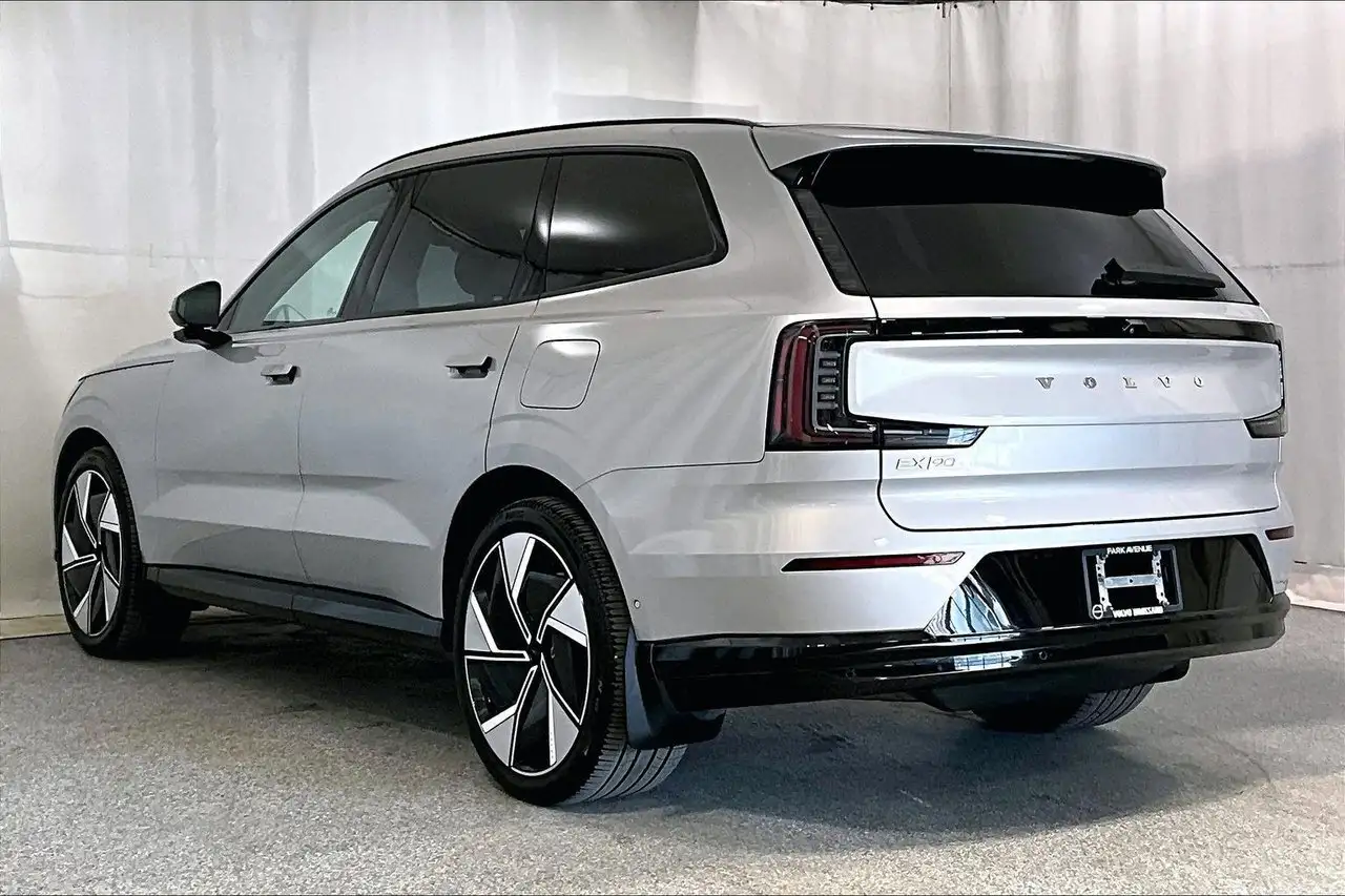 Volvo EX90 снимка Volvo EX90