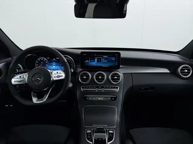 Mercedes-Benz C-Class view 3